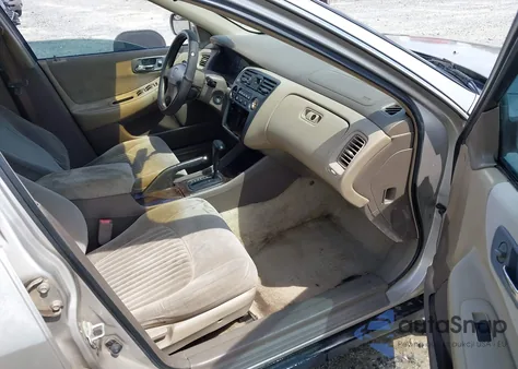 1998 Honda Accord Lx из США, поврежденный, VIN 1HGCG5647WA260898